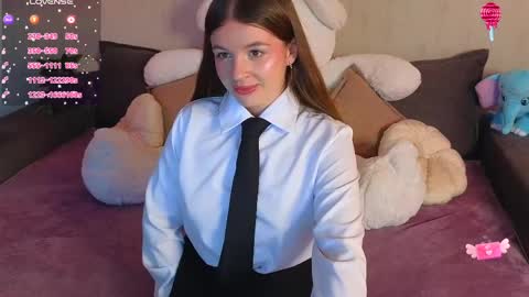 Snapshot of roraline_lov chatting on April 4, 2026, 4:15 pm roraline_lov online show from April 4, 2026, 4:15 pm