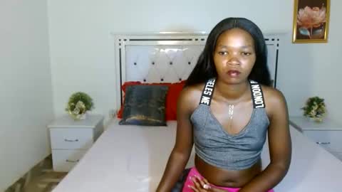 Snapshot of rorennah chatting on June 1, 2026, 5:47 pm Rorenah online show from June 1, 2026, 5:47 pm
