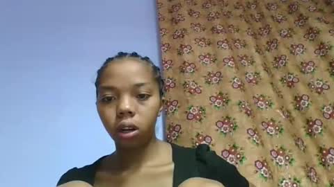 Snapshot of rosah225127 chatting on April 26, 2026, 3:48 am rosah225127 online show from April 26, 2026, 3:48 am
