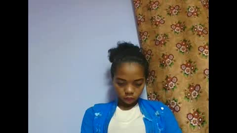 Snapshot of rosah225127 chatting on May 1, 2026, 5:12 am rosah225127 online show from May 1, 2026, 5:12 am