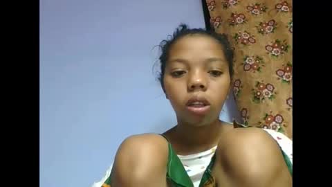 Snapshot of rosah225127 chatting on May 18, 2026, 4:07 am rosah225127 online show from May 18, 2026, 4:07 am