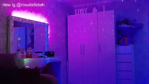 Snapshot of rosaliefetish chatting on January 22, 2025, 5:06 pm Rosalie online show from January 22, 2025, 5:06 pm