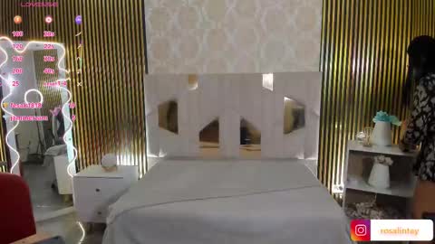 Snapshot of rosalind_tay chatting on October 5, 2025, 11:52 am ROSALIN online show from October 5, 2025, 11:52 am