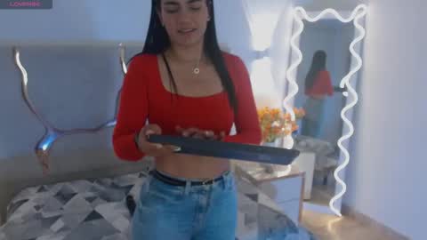 Snapshot of rosalind_tay chatting on November 12, 2025, 11:10 am ROSALIN online show from November 12, 2025, 11:10 am