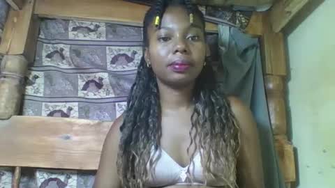 Snapshot of rosalinda933 chatting on March 29, 2026, 10:26 am Rosalinda online show from March 29, 2026, 10:26 am