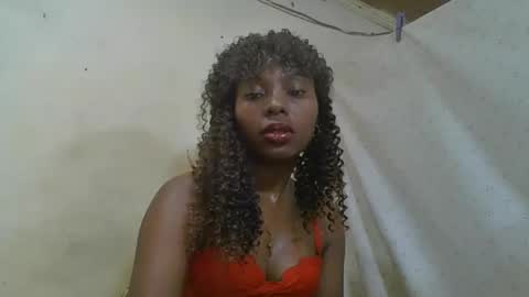 Snapshot of rosalinda933 chatting on May 31, 2026, 6:09 pm Rosalinda online show from May 31, 2026, 6:09 pm