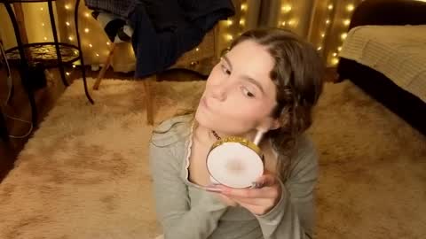 Kylie online show from March 27, 2026, 5:12 pm