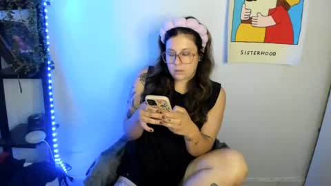 Snapshot of rose257044 chatting on July 30, 2026, 3:44 pm rose257044 online show from July 30, 2026, 3:44 pm