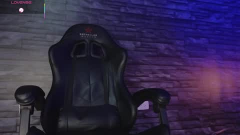 Snapshot of rose_baker_ chatting on March 4, 2025, 2:32 pm ROSE BAKER online show from March 4, 2025, 2:32 pm