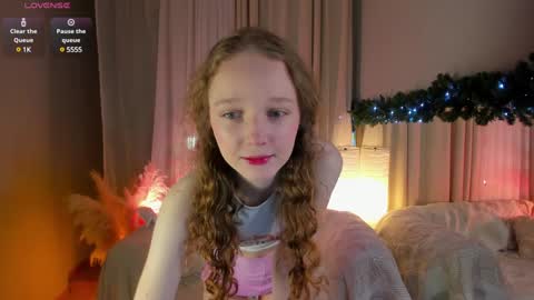 Snapshot of rose_charming_ chatting on January 1, 2025, 9:52 pm Rose online show from January 1, 2025, 9:52 pm