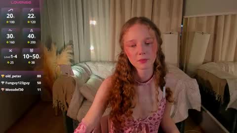 Snapshot of rose_charming_ chatting on February 20, 2025, 9:33 am Rose online show from February 20, 2025, 9:33 am