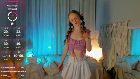 Snapshot of rose_charming_ chatting on March 3, 2025, 12:59 am Rose online show from March 3, 2025, 12:59 am