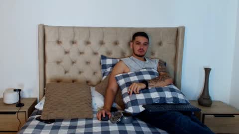 Snapshot of rose_dom chatting on November 7, 2025, 2:00 am Rose And Dom online show from November 7, 2025, 2:00 am