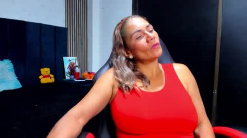 rosesweet online show from October 16, 2025, 6:42 pm