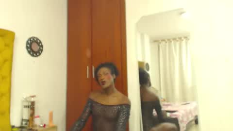 rose_valentiine online show from July 8, 2026, 12:42 pm