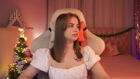 Snapshot of roseallan chatting on January 8, 2025, 7:45 am Rose online show from January 8, 2025, 7:45 am