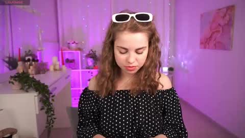 Snapshot of roseallan chatting on February 22, 2025, 6:06 am Rose online show from February 22, 2025, 6:06 am