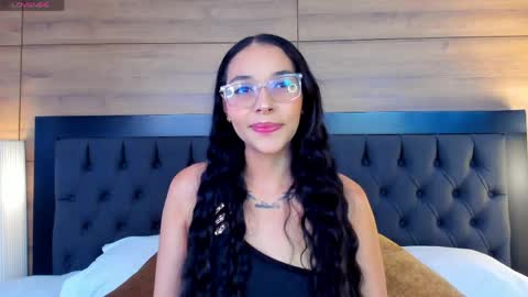 roseaurora online show from April 5, 2026, 12:24 pm