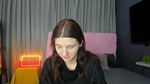 Florin online show from December 4, 2025, 6:38 pm