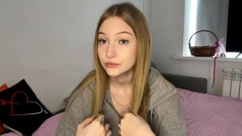 Snapshot of roseblansh chatting on May 16, 2026, 8:11 am roseblansh online show from May 16, 2026, 8:11 am