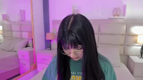 Rose online show from February 19, 2025, 1:06 pm