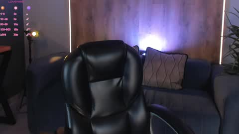 Rose  online show from December 28, 2024, 1:29 am