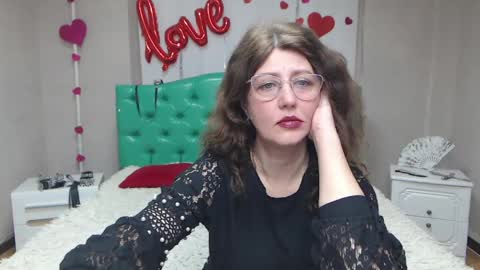 RoseHille online show from April 18, 2026, 5:55 am