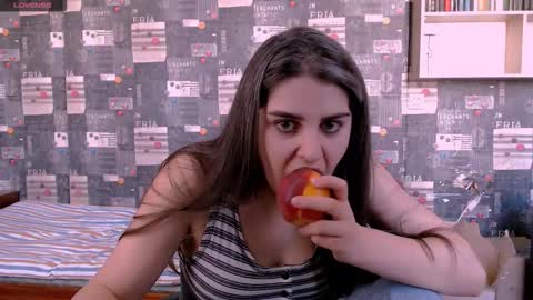 Rose online show from September 22, 2025, 9:55 am