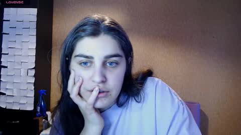 Snapshot of roselina_ chatting on February 2, 2026, 1:21 pm Rose online show from February 2, 2026, 1:21 pm