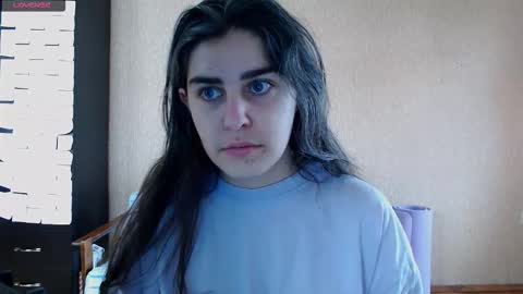 Snapshot of roselina_ chatting on February 3, 2026, 9:03 am Rose online show from February 3, 2026, 9:03 am