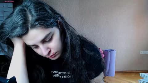 Snapshot of roselina_ chatting on February 10, 2026, 11:03 am Rose online show from February 10, 2026, 11:03 am