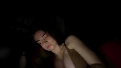 Snapshot of roseyla1 chatting on June 9, 2026, 3:40 am roseyla1 online show from June 9, 2026, 3:40 am