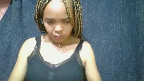 rosia685234 online show from April 26, 2026, 7:17 am