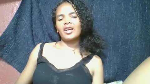 rosia685234 online show from May 2, 2026, 6:57 pm