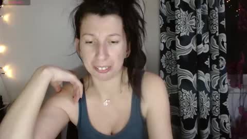 RosieHayes online show from December 13, 2025, 8:47 pm