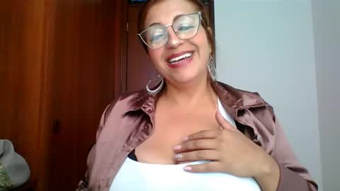 Snapshot of rossanalionheart chatting on April 25, 2026, 1:41 pm Rossana online show from April 25, 2026, 1:41 pm
