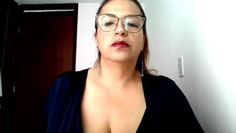 Snapshot of rossanalionheart chatting on June 2, 2026, 12:29 pm Rossana online show from June 2, 2026, 12:29 pm