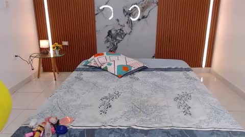 Snapshot of rosselyn_ chatting on February 22, 2026, 11:53 am Rossi Hill online show from February 22, 2026, 11:53 am