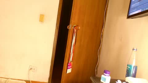 Snapshot of rossie_taylor chatting on June 2, 2026, 3:41 am rossie online show from June 2, 2026, 3:41 am