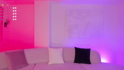 Rossie Rhoades online show from February 8, 2025, 12:39 pm