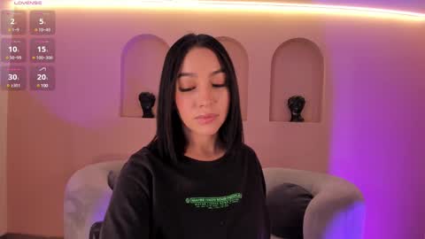 Rossie Rhoades online show from February 12, 2025, 12:33 pm