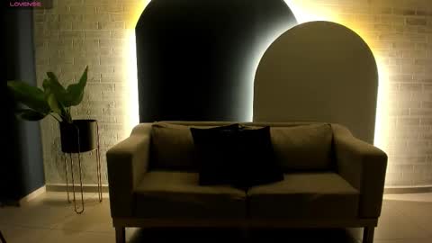 Rossie Rhoades online show from October 20, 2025, 7:14 pm