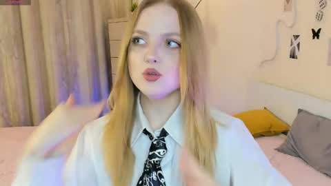 Snapshot of rosy_sigh chatting on May 27, 2026, 9:12 pm Im Luna online show from May 27, 2026, 9:12 pm