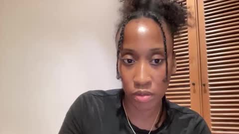 Rosy Coco online show from February 24, 2026, 3:43 pm