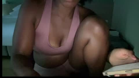 Rosy Coco online show from April 15, 2026, 10:11 am