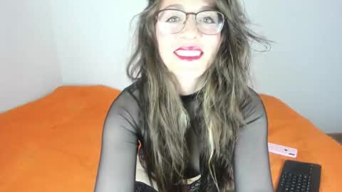 Snapshot of rosyluvv chatting on September 29, 2025, 7:51 pm Rosie online show from September 29, 2025, 7:51 pm