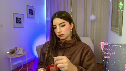 Snapshot of rousee_v chatting on October 4, 2025, 12:58 pm Rousee online show from October 4, 2025, 12:58 pm