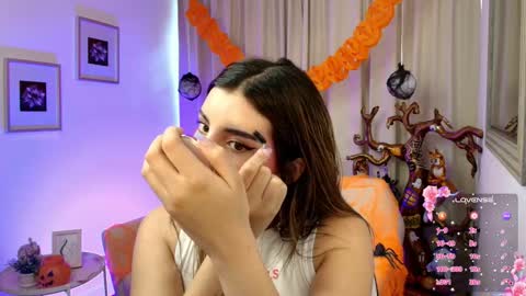 Snapshot of rousee_v chatting on October 17, 2025, 12:52 pm Rousee online show from October 17, 2025, 12:52 pm