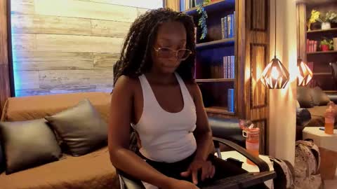 Snapshot of rouselux chatting on February 28, 2026, 7:26 pm rouselux online show from February 28, 2026, 7:26 pm