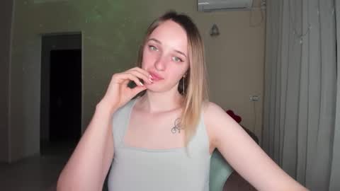 Snapshot of rousereed chatting on March 18, 2026, 12:08 pm Rouse online show from March 18, 2026, 12:08 pm